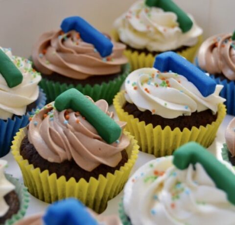 1st birthday cupcakes - Susan Kellerman-min